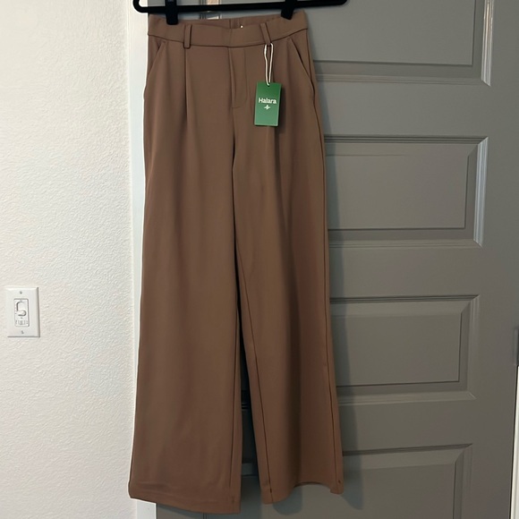 NWT Halara HaloTek Air High Waisted Side Pocket Straight Leg Pants in Sepia, XS - Picture 3 of 4